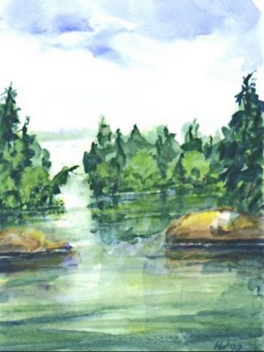 Eine Friedenslandschaft mit Wasser, Felsen und üppigem Wald unter einem blauen Himmel.