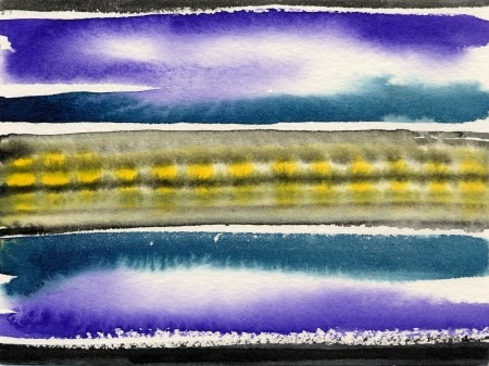 Abstraktion Abstrakte Aquarellmalerei mit violetten, blauen und gelben Streifen.